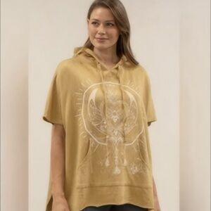 Kyla Seo Comfort Mustard Yellow Short Sleeve Dream Catcher Oversized Hoodie Sz M